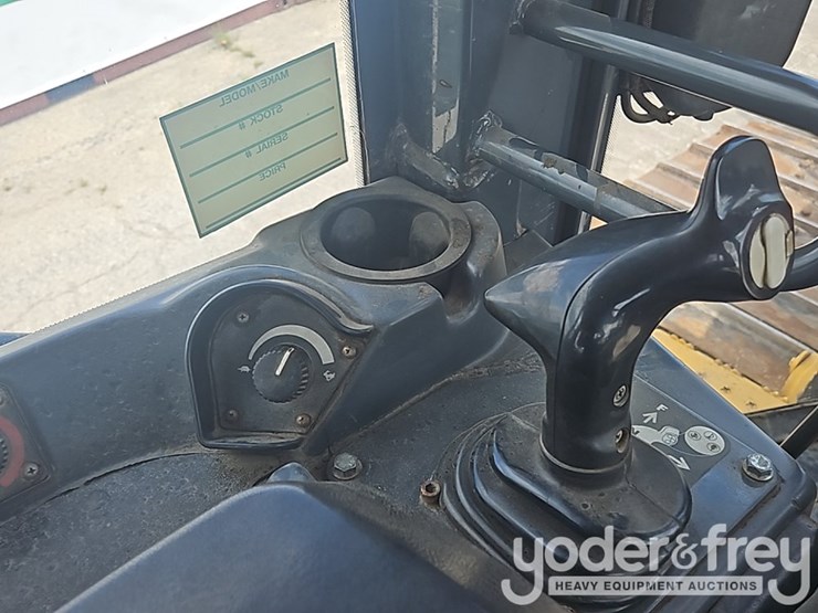 2013-deere-750k-lgp-image-13