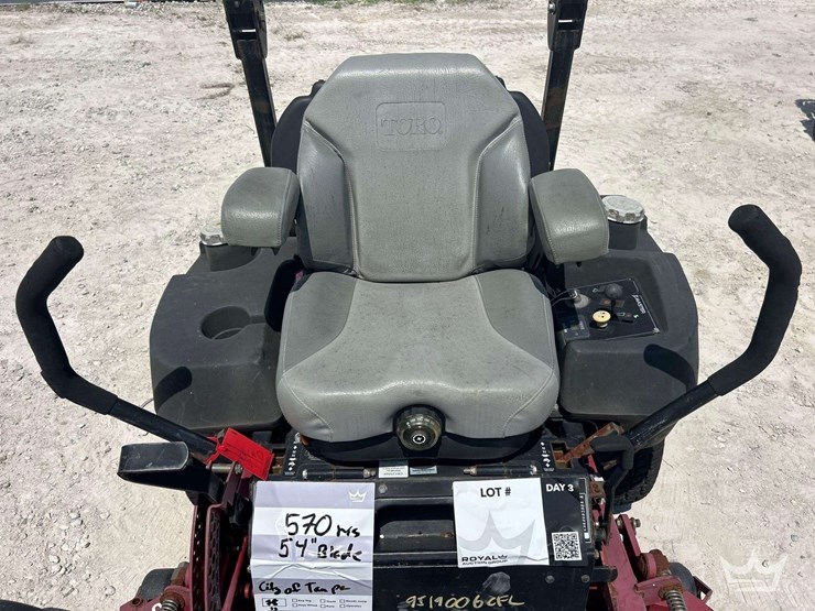 2013-toro-z-master-52in-zero-turn-commercial-mower-image-15