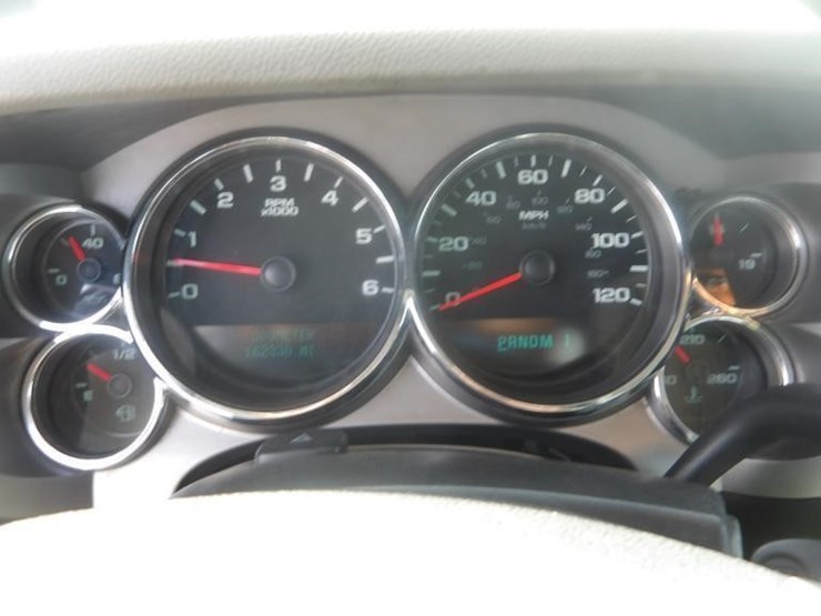 2009-chevrolet-silverado-2500-image-15