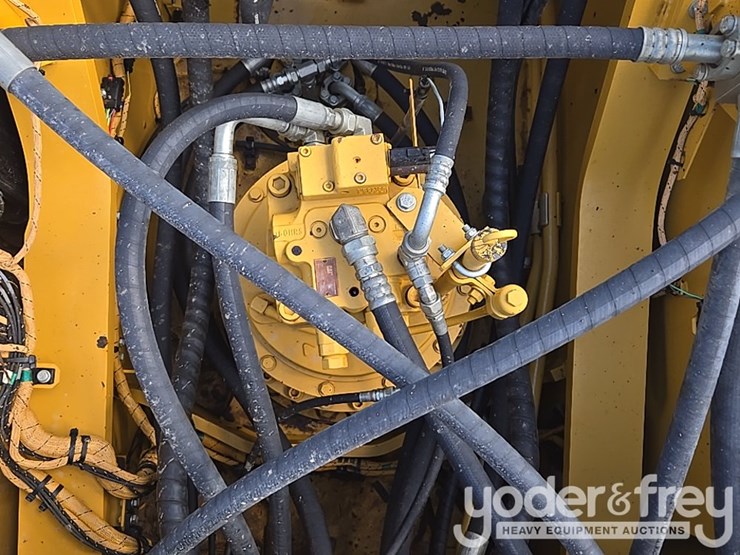 2019-caterpillar-336-image-49