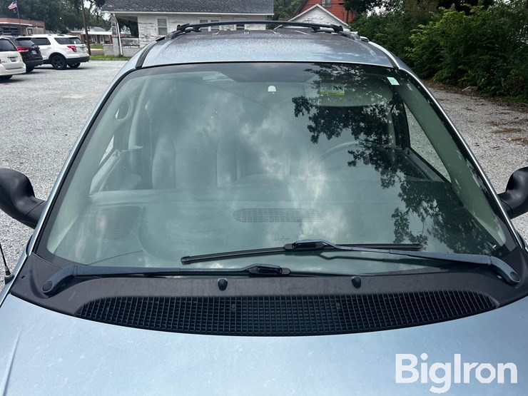 2006-chrysler-town-&-country-lx-image-19