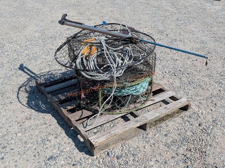 marine-lot---spear-guns,-crab-pots,-etc-image-1