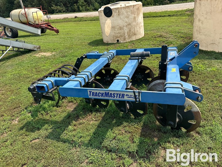 blu-jet-track-master-image-4