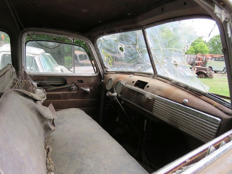 1950-chevrolet-truck-with-5-window-cab-image-7