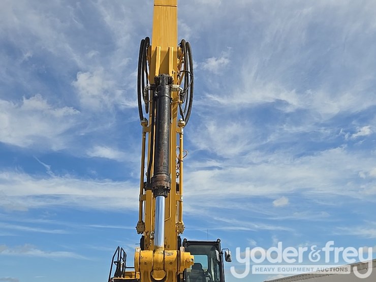 2019-caterpillar-336-image-28