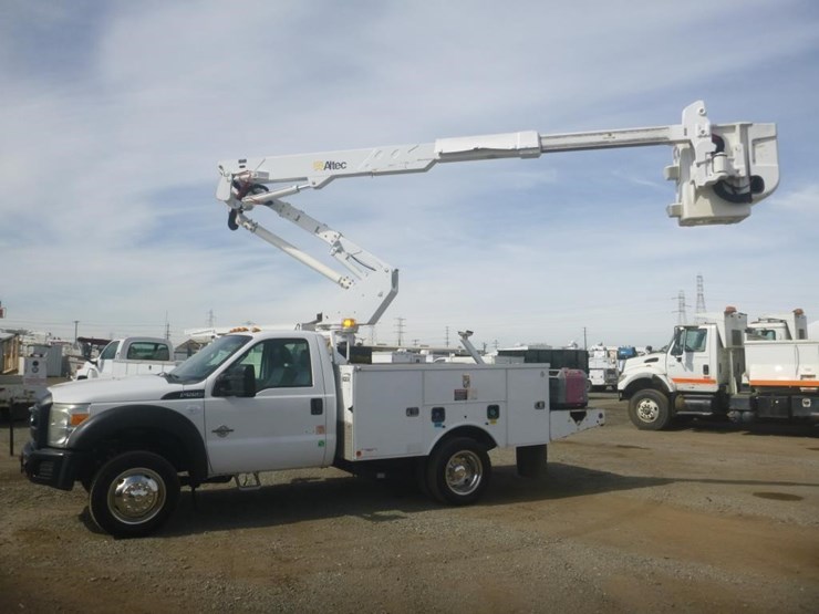 2013-ford-f550-image-14