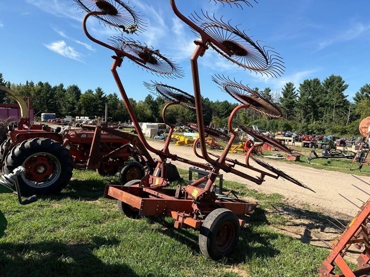 clark-10-wheel-rake-image-5