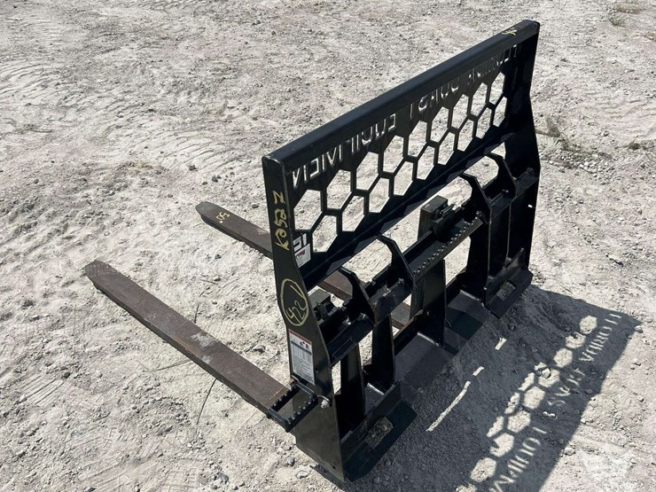 2021-virnig-50in-forks-and-frame-skid-steer-attachment-image-4