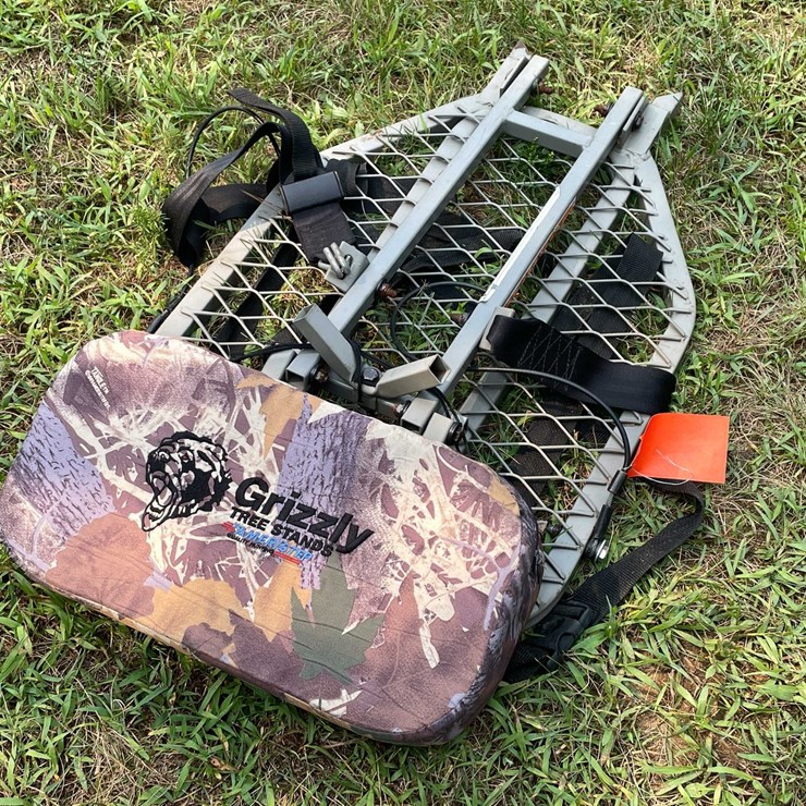 #5714 • Grizzly Tree Stand Seat