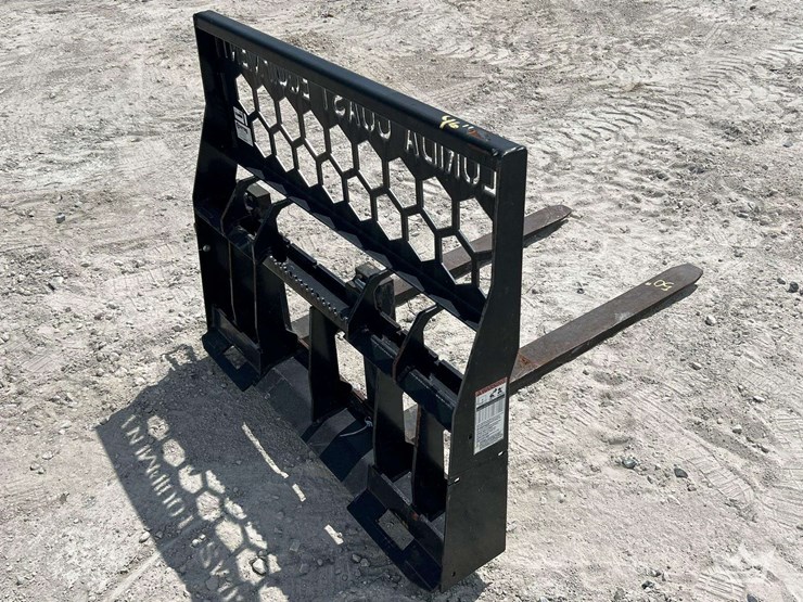2021-virnig-50in-forks-and-frame-skid-steer-attachment-image-3