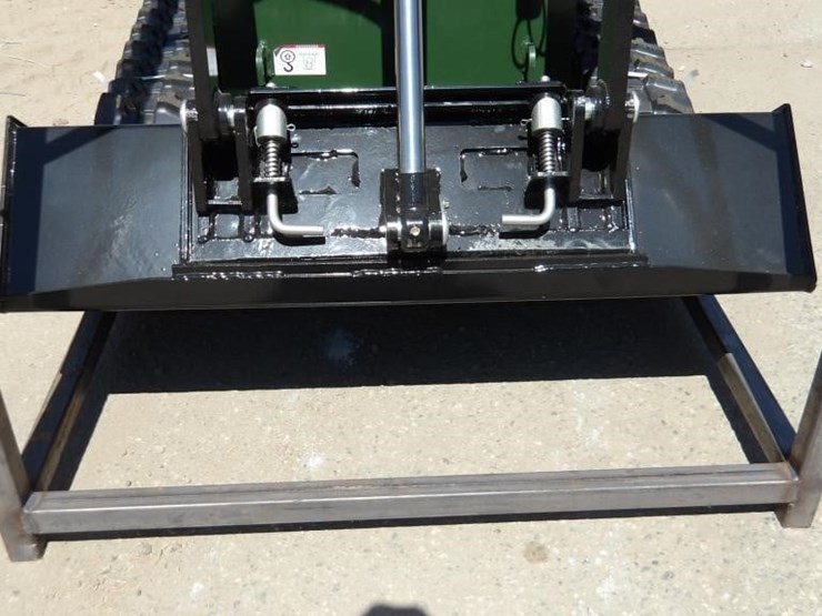 2026-zjz-380-skid-steer-track-loader-image-7