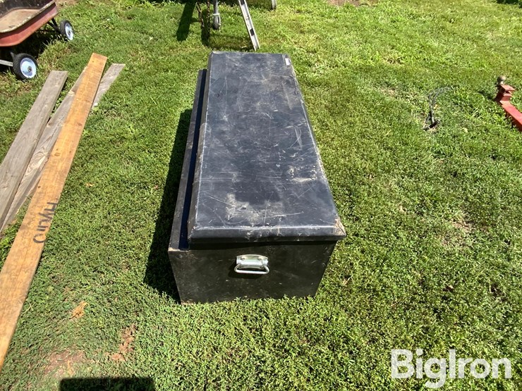 steel-46”x19”x24”-storage-box-image-4