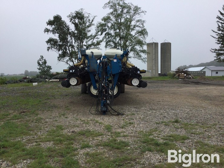 2009-kinze-3700-image-2