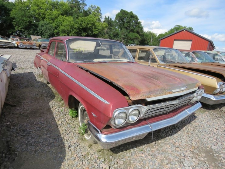 1962-chevrolet-belair-4dr-sedan-image-1