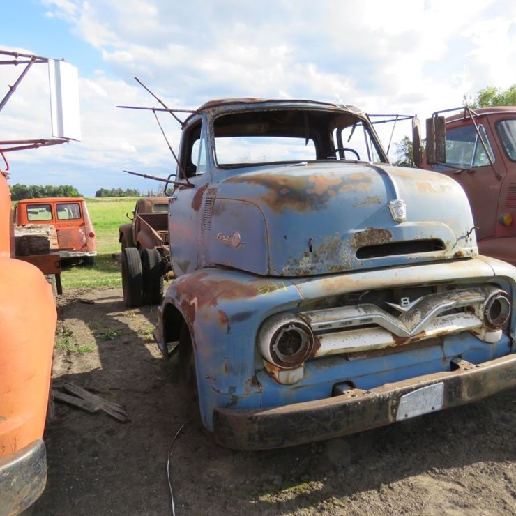 1955 FORD C600