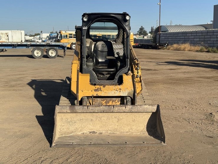 2016-caterpillar-259d-image-6