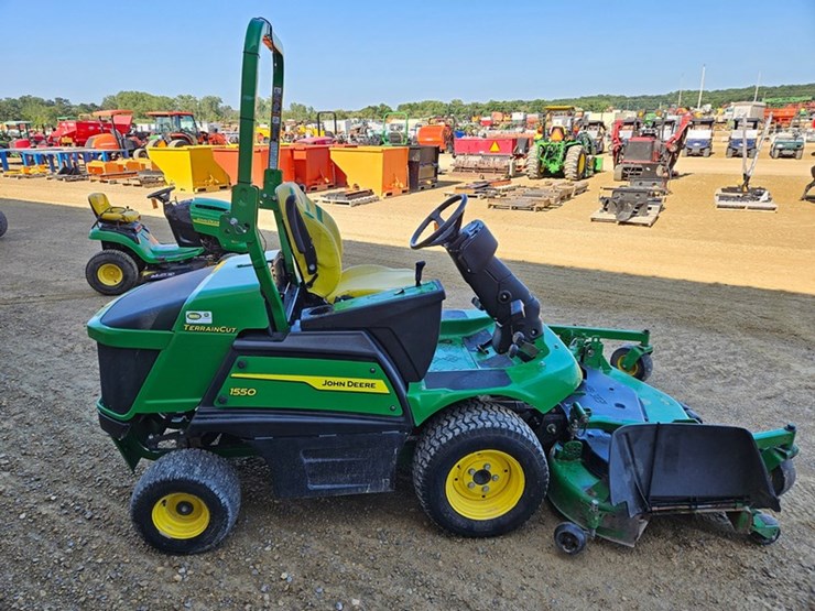 2023-john-deere-1550-image-6