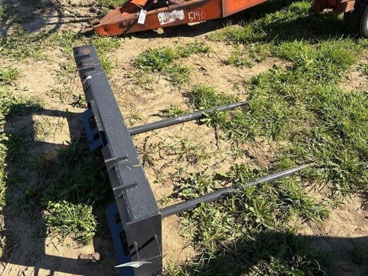 new-universal-attach-bale-spear-image-1