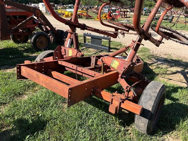 clark-10-wheel-rake-image-7