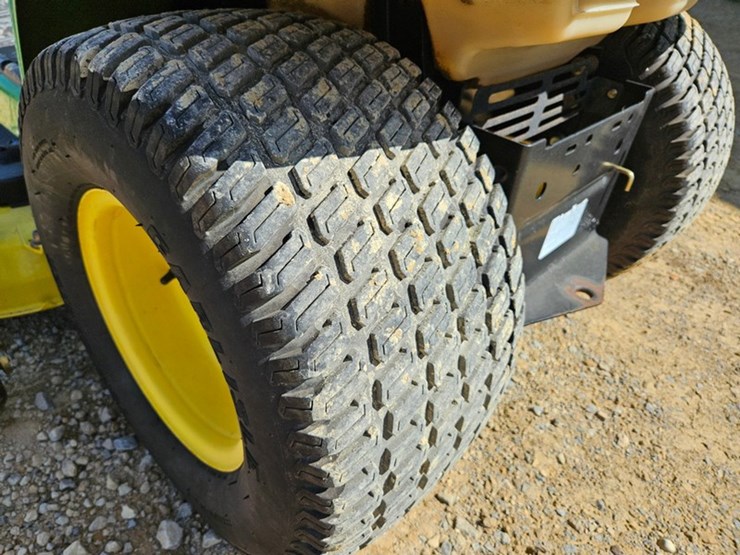 2009-john-deere-x320-image-14