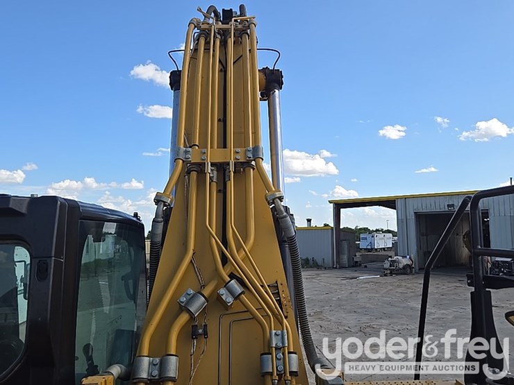 2019-caterpillar-336-image-52