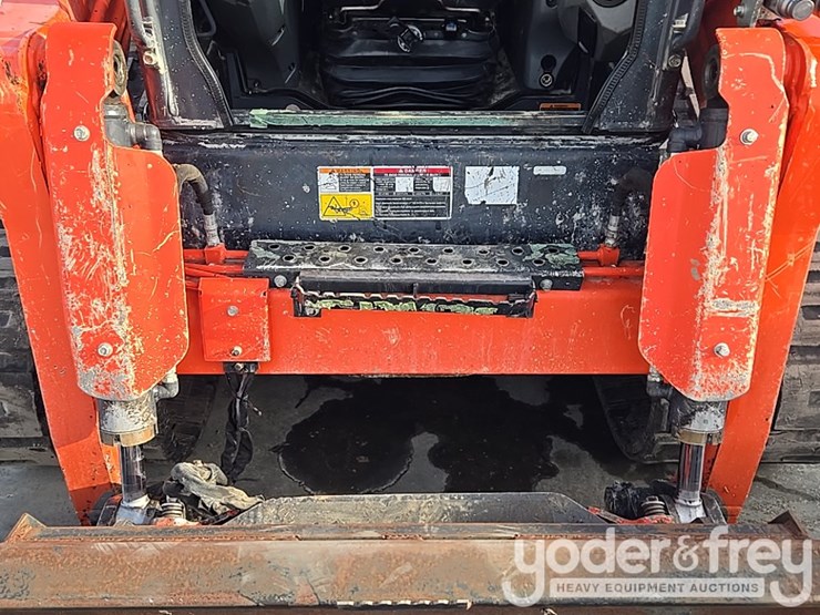 2023-kubota-svl97-2-image-21