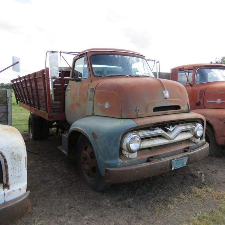 1955 FORD C600