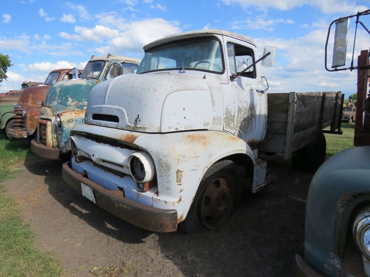 1956-ford-f600-image-3
