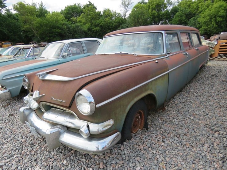 1955-dodge-royal-sierra-4dr-wagon-image-3
