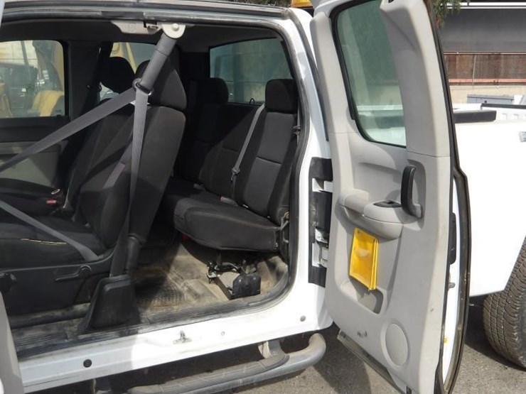 2012-gmc-sierra-2500-image-14