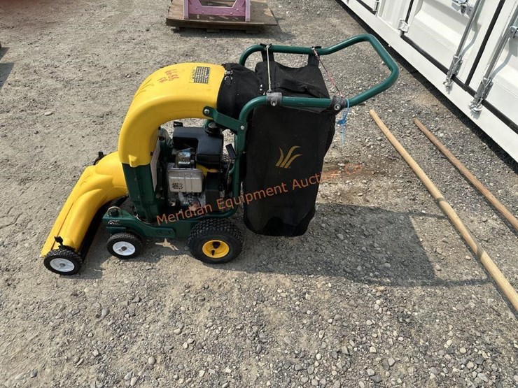walk-behind-yard-vacuum-image-3