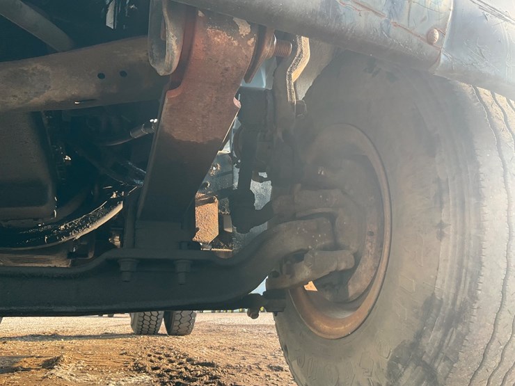 #1993-•-chevrolet-kodiak-single-axle-semi-tractor-image-17