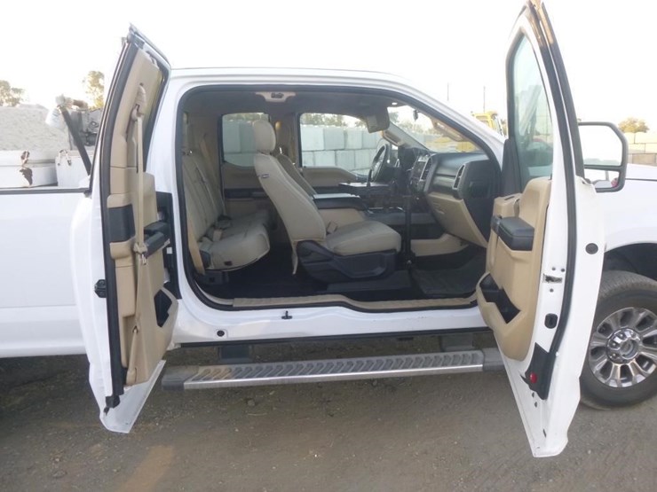 2019-ford-f250-image-16