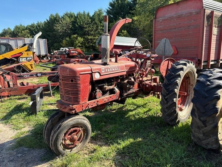 farmall-super-h-tractor-image-1