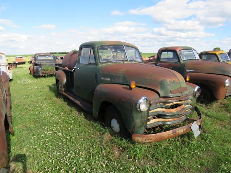 1952-chevrolet-3100-image-1