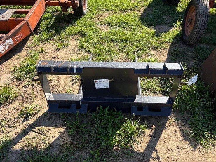 new-universal-attach-bale-spear-image-3