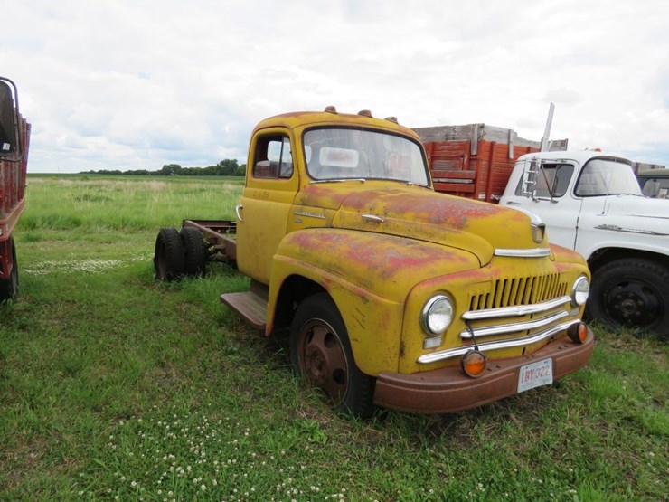 1950-international-52-image-3