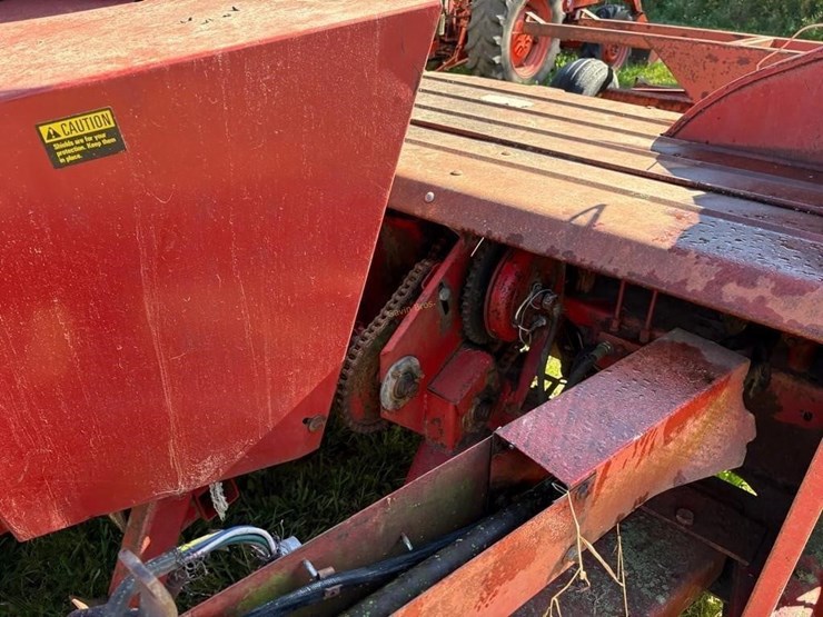 international-forage-harvester-image-9