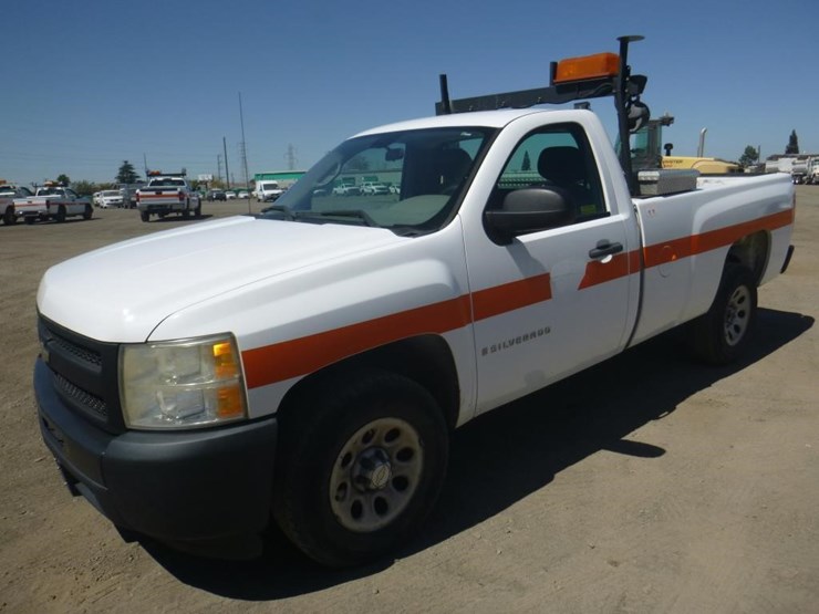 2009-chevrolet-1500-image-1