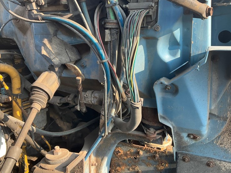 #1993-•-chevrolet-kodiak-single-axle-semi-tractor-image-78