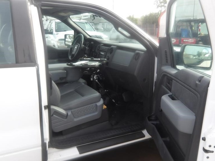 2014-ford-f150-xl-image-10