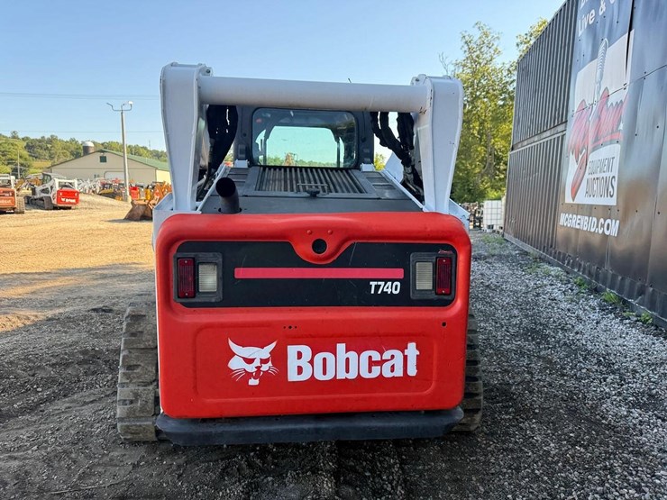 2020-bobcat-t740-image-3