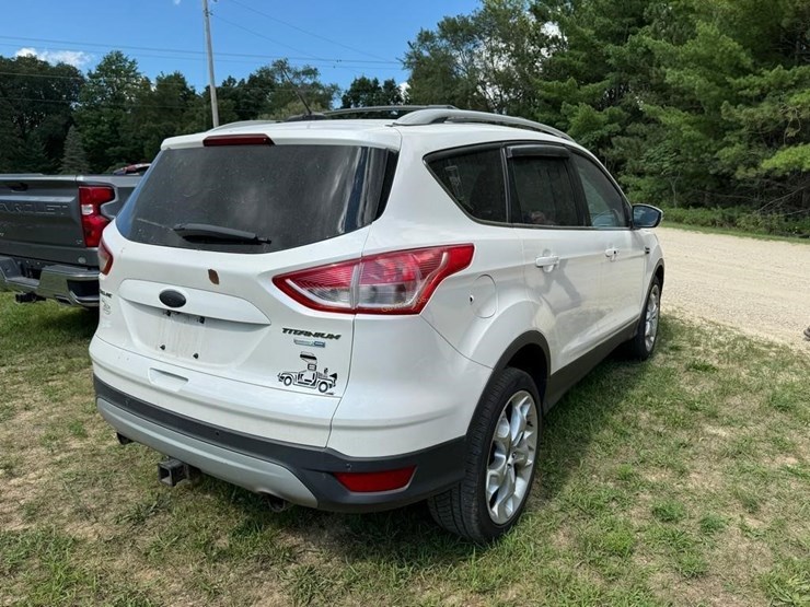 2013-ford-escape-titanium-image-3