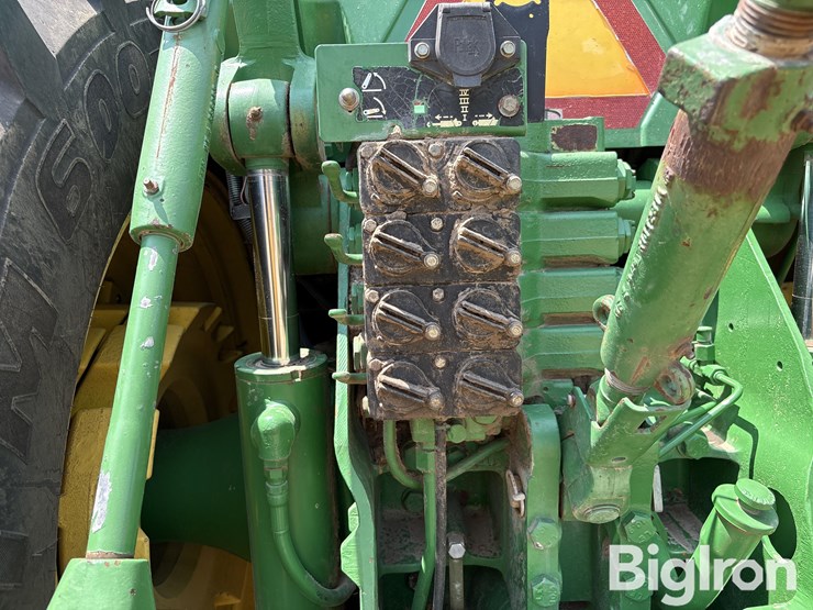 1997-john-deere-8300-image-10
