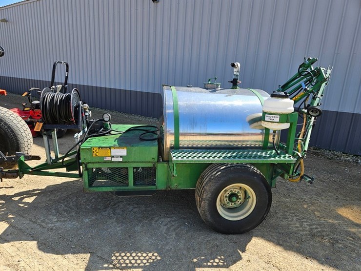#159-•-ts-370-turf-chemical-sprayer-image-2