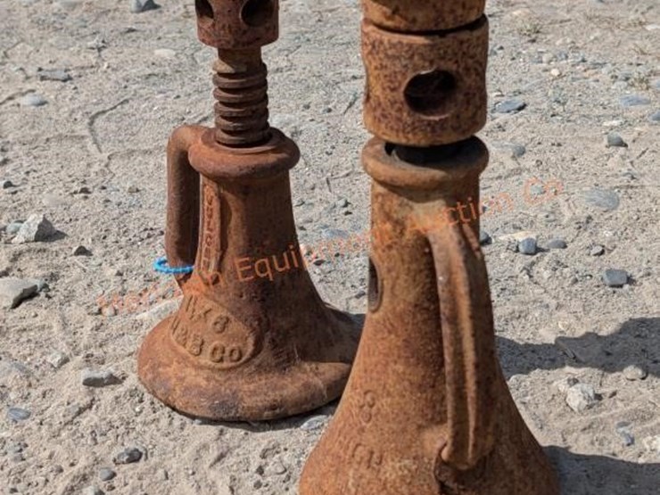 2--screw-jacks-image-2