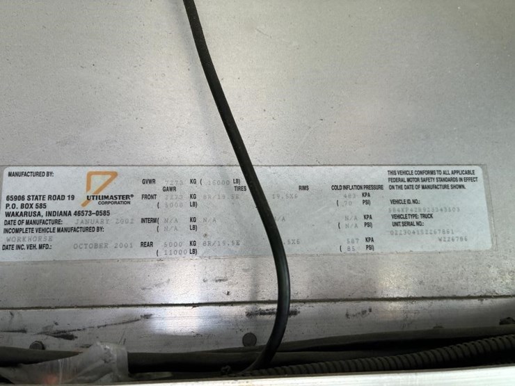 2002-workhorse-p42-image-28