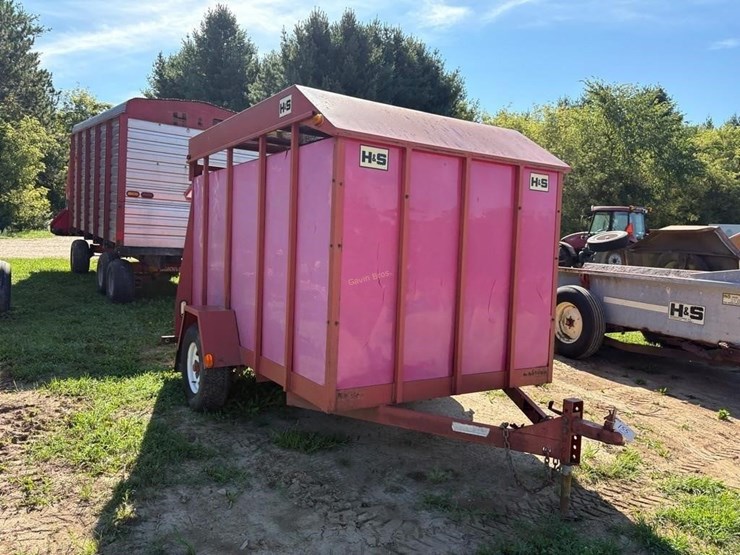 2000-h&s-livestock-trailer-image-3