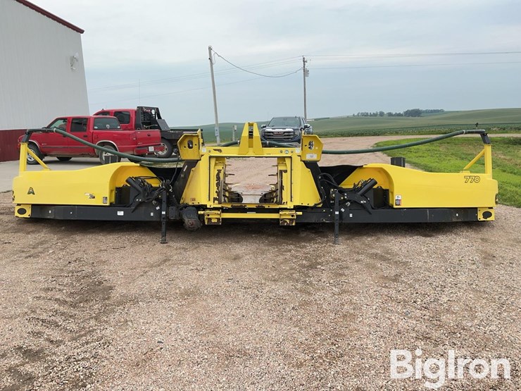 2019-john-deere-770-image-6