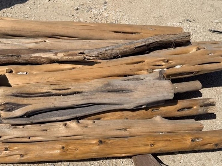 l3---cedar-posts-image-3